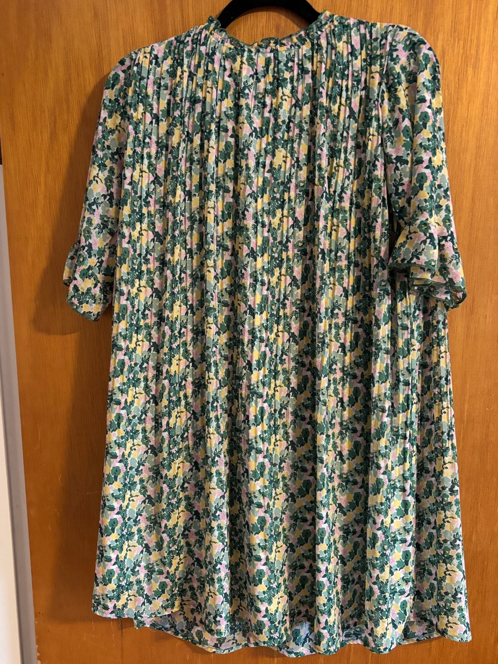 MELLODAY Green, Yellow and Pink Floral Pleated Mini Dress